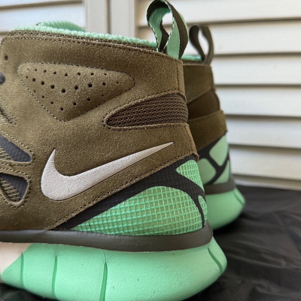 Nike Free Run 2 Mid Sneakerboot Sample View 2